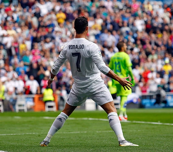 Lionel Messi - Cristiano Ronaldo | Goals, assists, awards, records